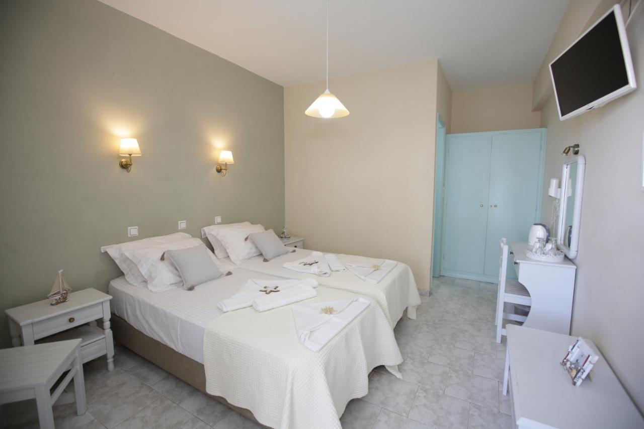 Alexandra'S Rooms Parikia  Exterior photo
